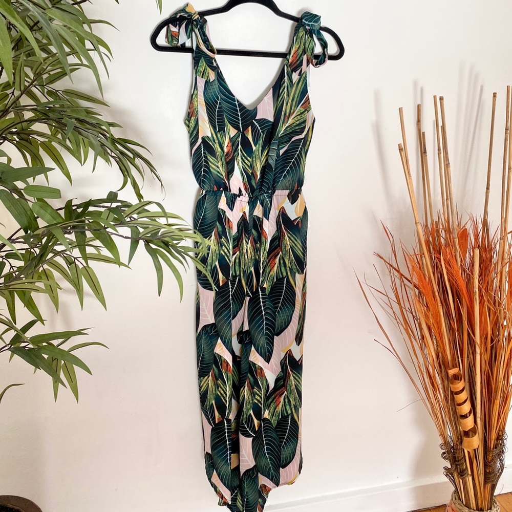 Patterned Romper - Picture 3 of 8